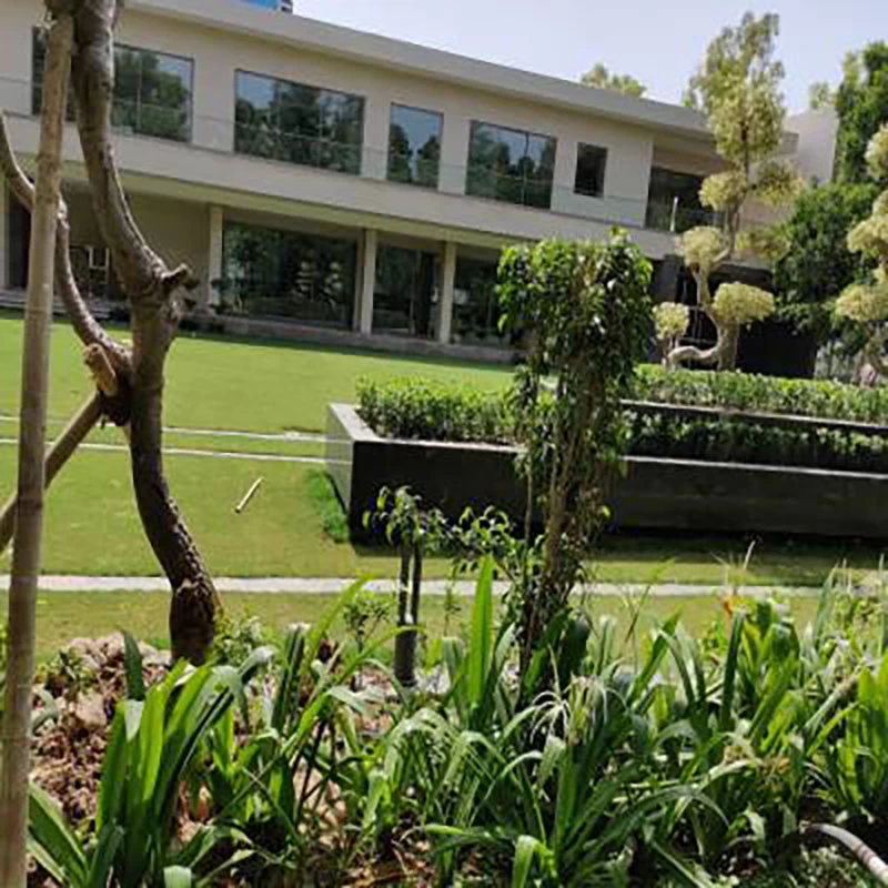 Luxury Homes & Farm Houses